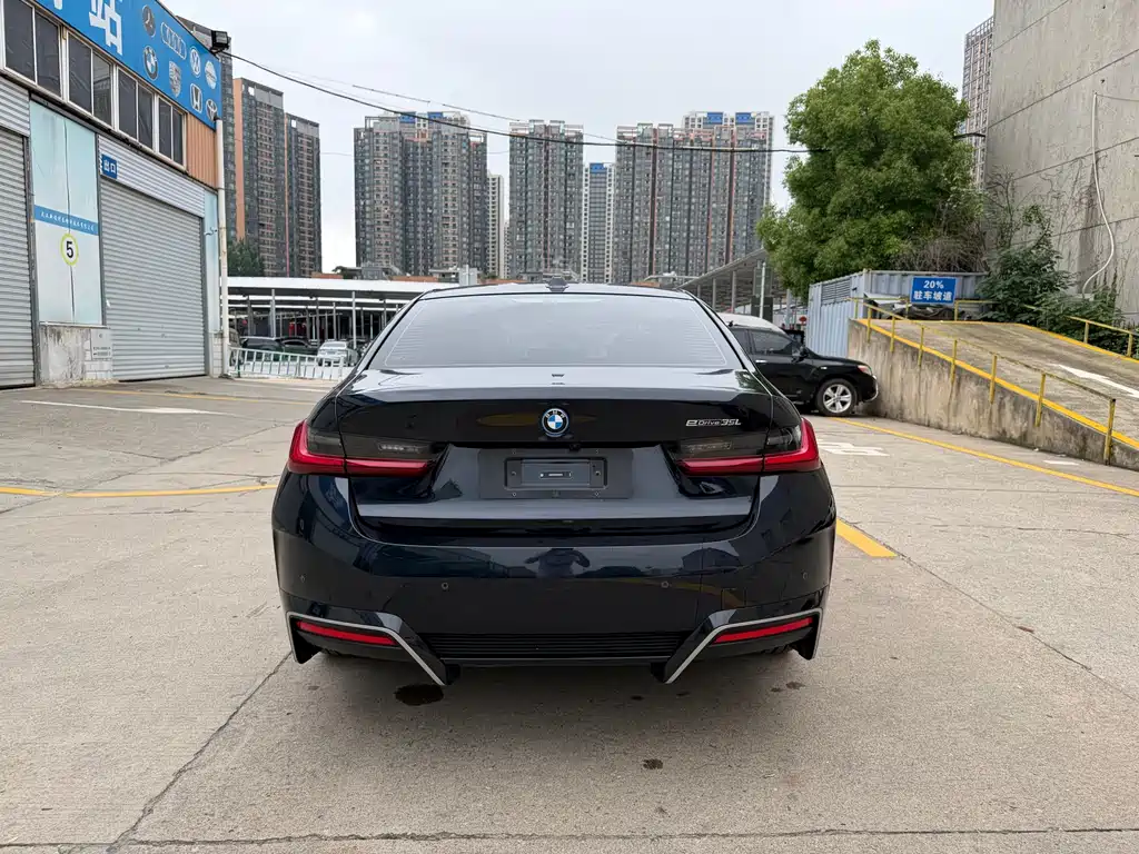 BMW i3 2025 — фото 15
