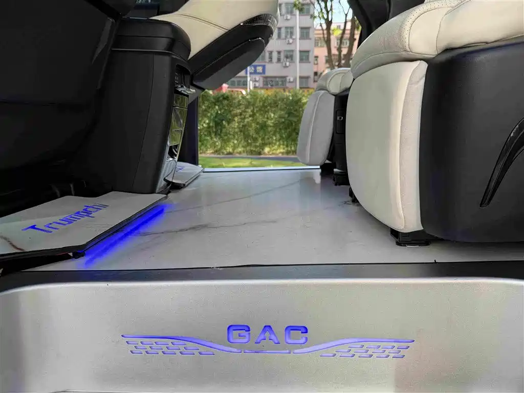GAC Trumpchi M8 2022 — фото 12