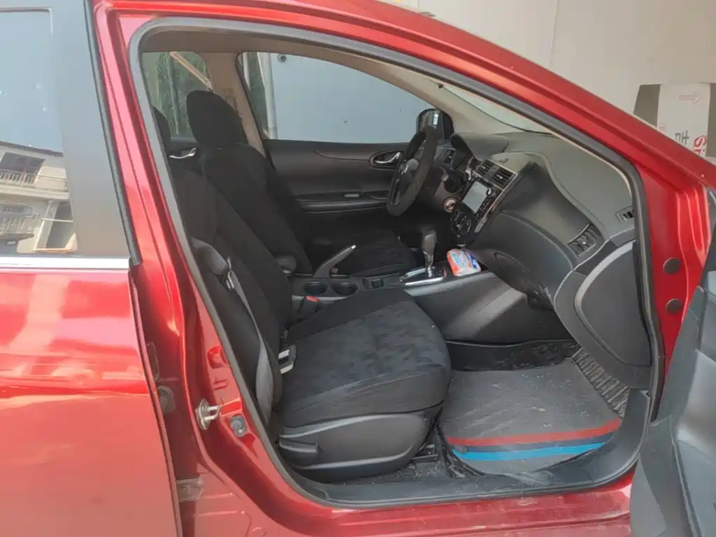 Nissan Tiida 2015 — фото 25