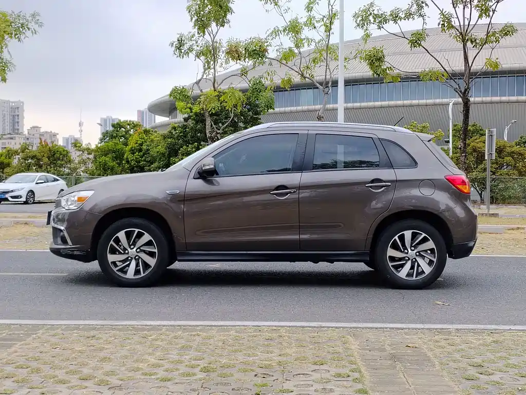 Mitsubishi ASX 2017 — фото 4