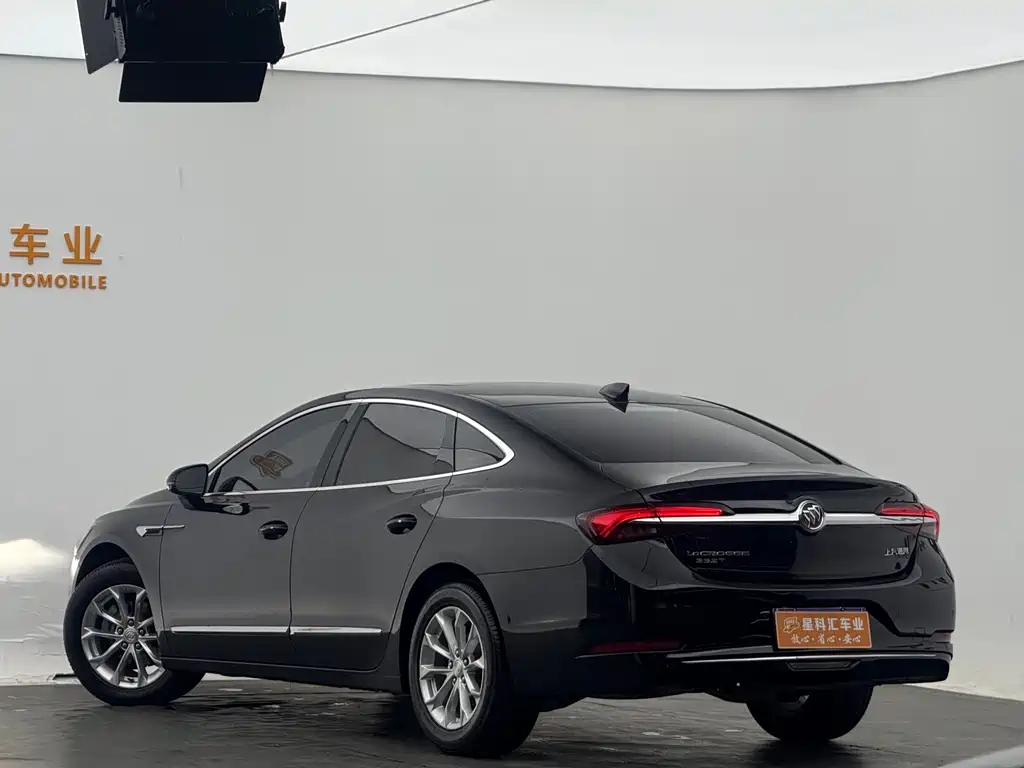 Buick LaCrosse 2023 — фото 11