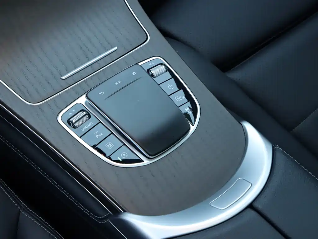 Mercedes-Benz GLC 2021 — фото 19