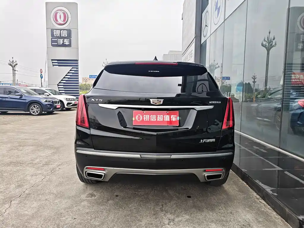 Cadillac XT5 2020 — фото 5