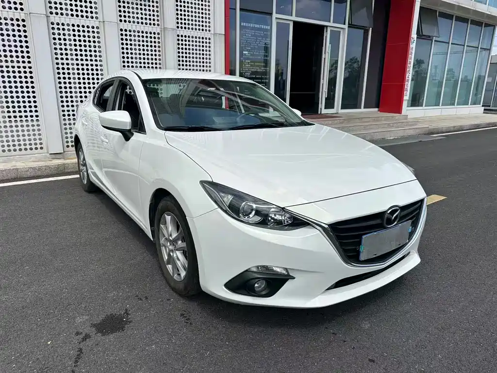 Mazda 3 Axela 2016 — фото 22
