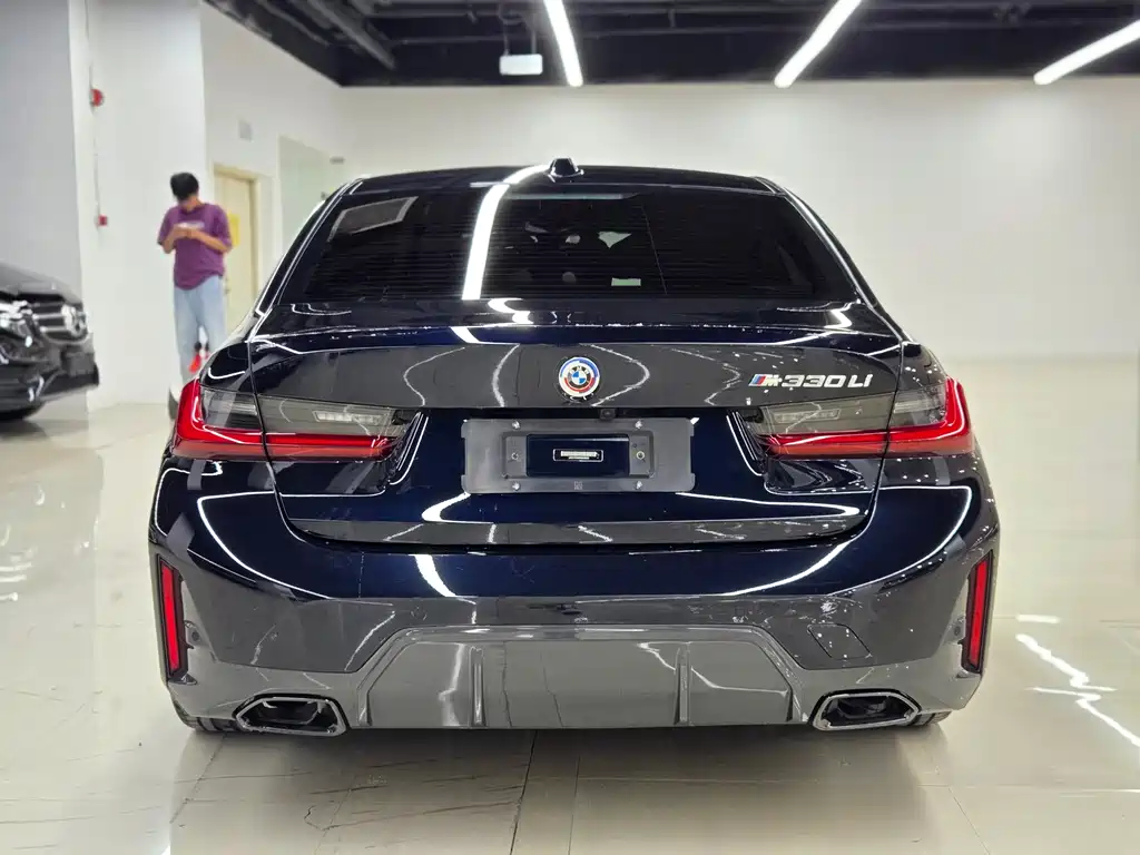 BMW 3 Series 2023