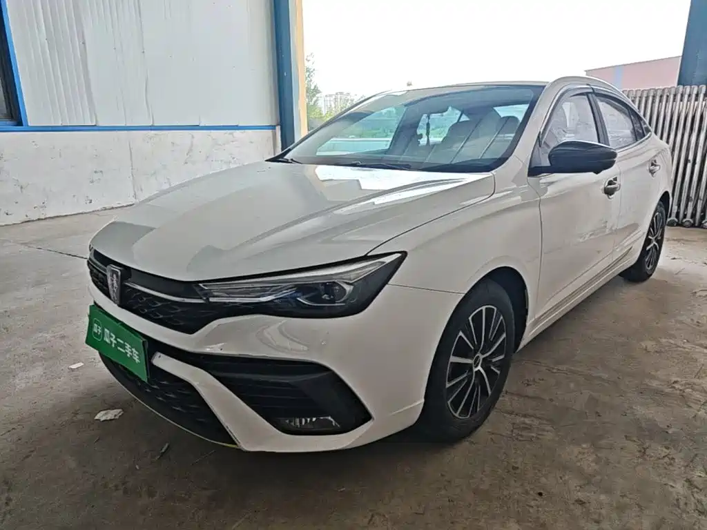 Roewe i5 2022 — фото 1