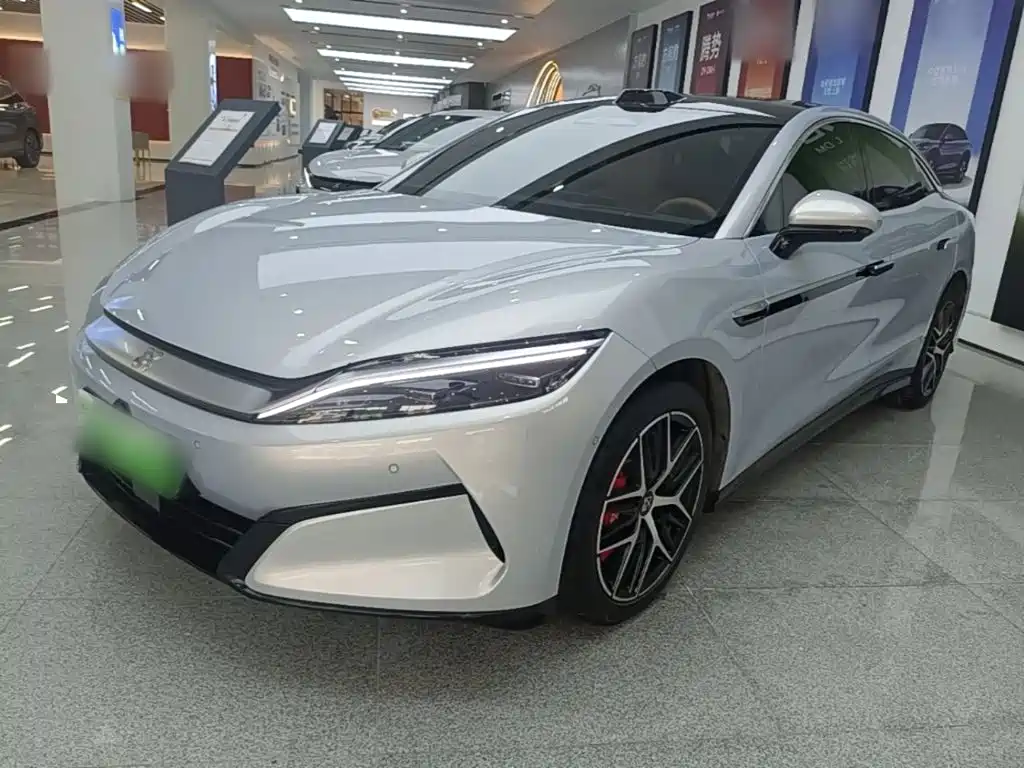 BYD Han L 2025