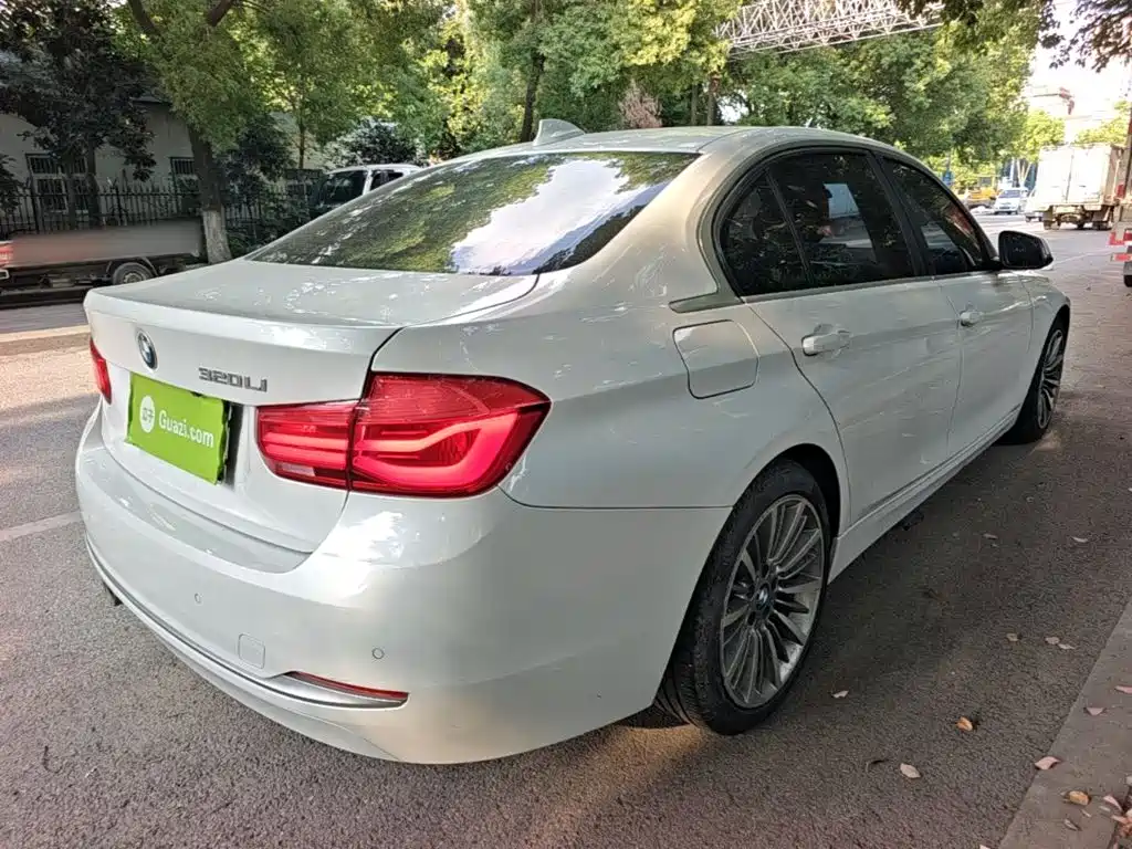BMW 3 Series 2019
