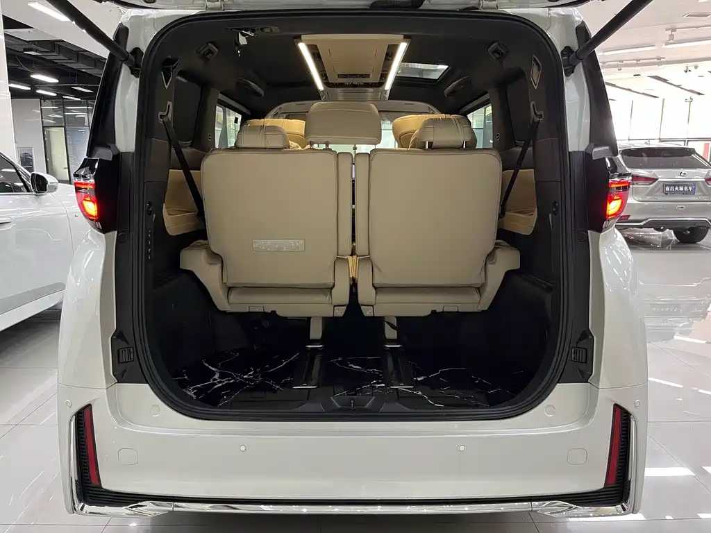Toyota Vellfire 2025 — фото 20