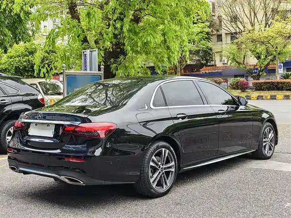 Mercedes-Benz E-Class 2022
