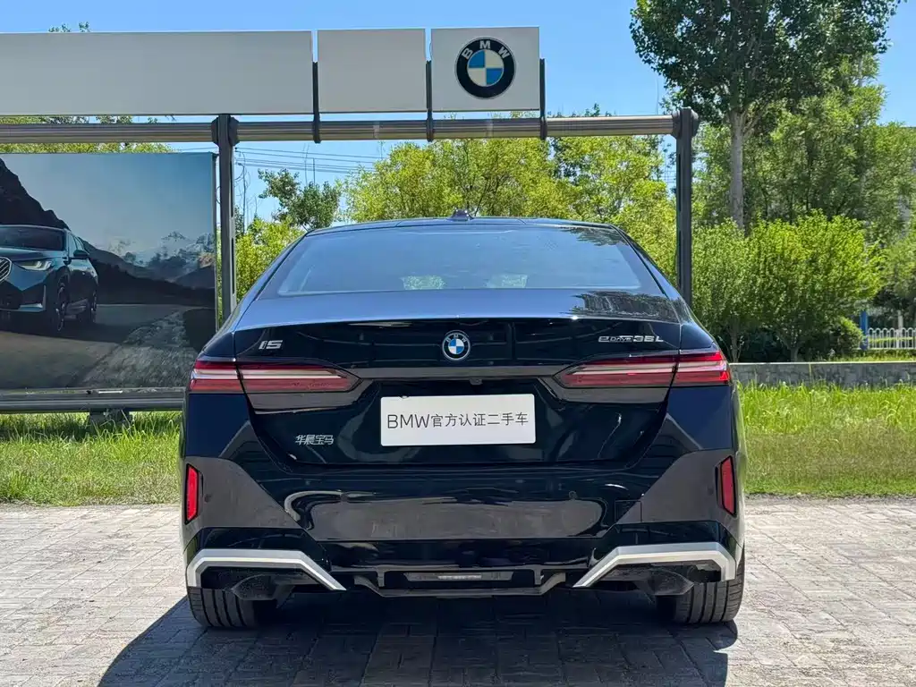 BMW i5 2025 — фото 4