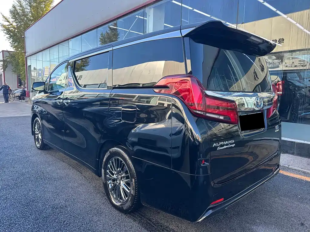 Toyota Alphard 2020 — фото 3
