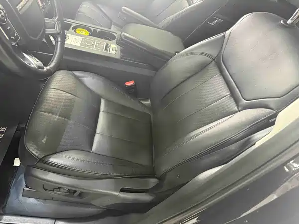 Land Rover Discovery 2017
