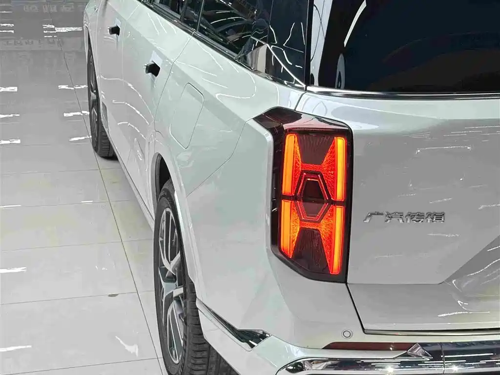 GAC Motor Trumpchi ES9 2024 — фото 38