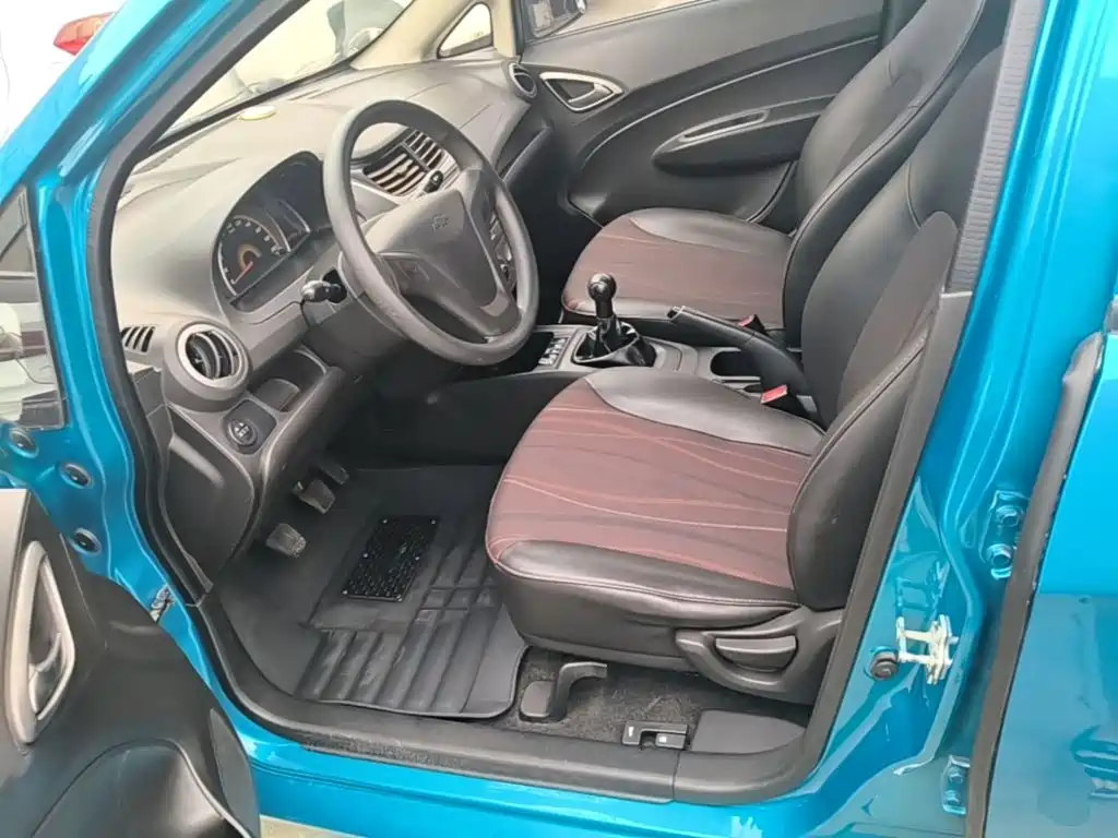 Chevrolet Sail 2014 — фото 15