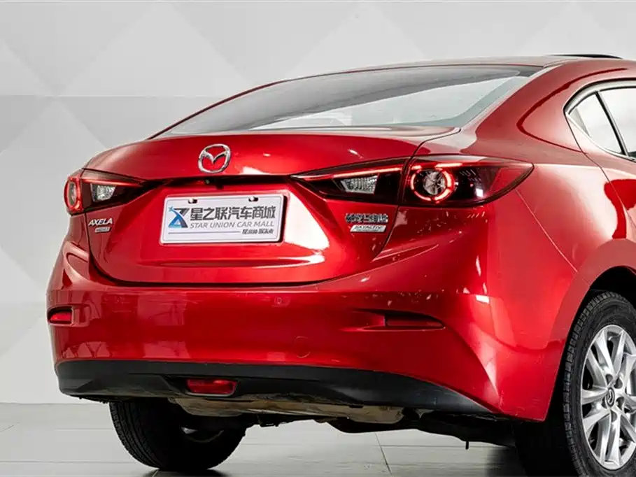 Mazda 3 Axela 2017 — фото 7
