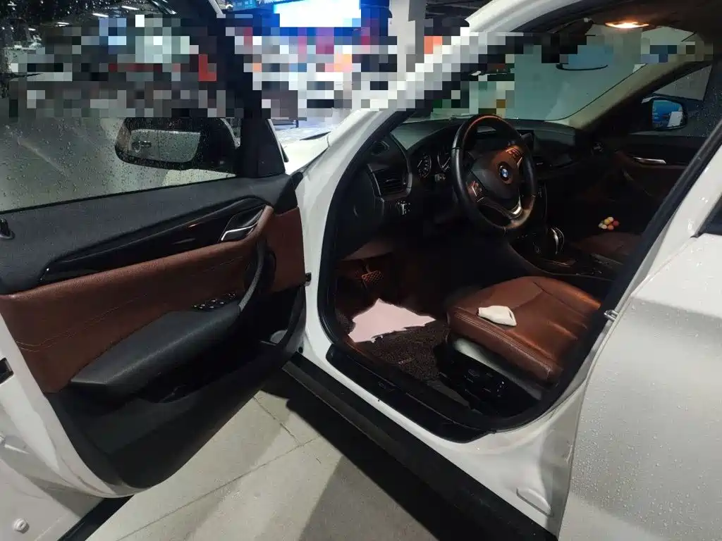 BMW X1 2015 — фото 14