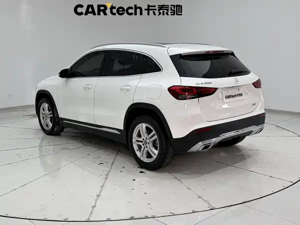 Mercedes-Benz GLA 2023
