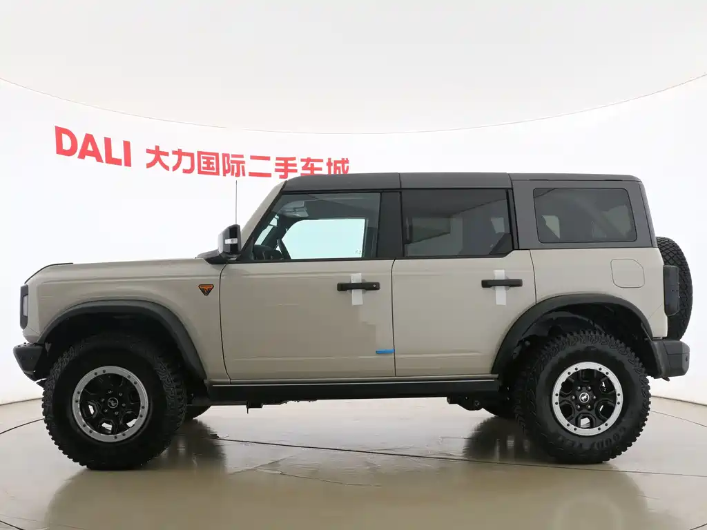 Ford Bronco 2025 — фото 15