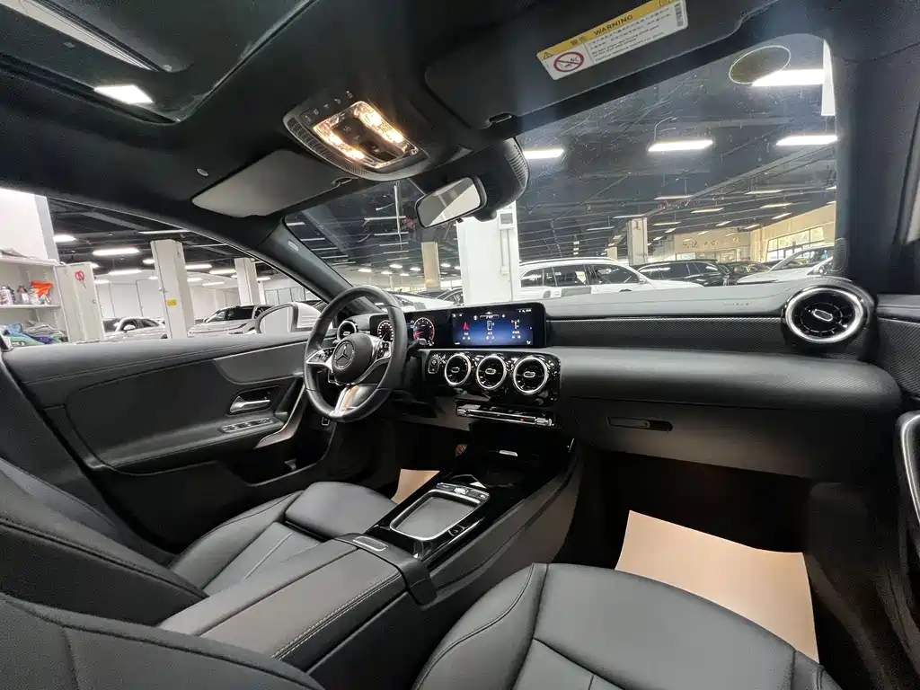 Mercedes-Benz A-Class 2023 — фото 23