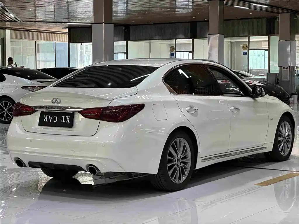Infiniti Q50L 2020 — фото 10