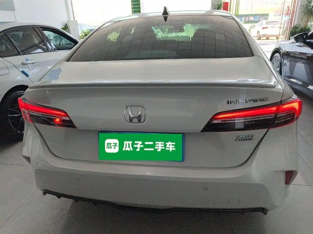 Honda Inspire 2025 — фото 6
