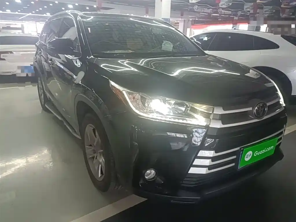 Toyota Highlander 2021 — фото 4