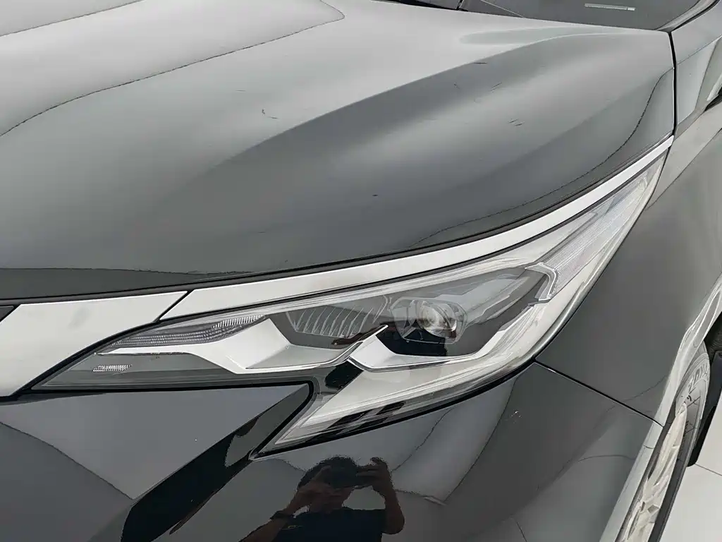 Toyota Sienna 2023 — фото 21