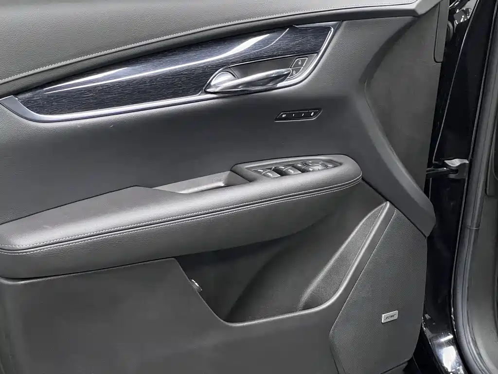 Cadillac XT5 2022 — фото 37