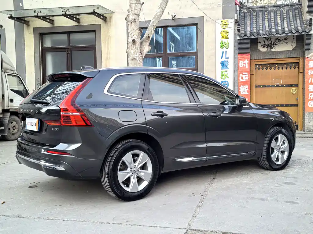 Volvo XC60 2021 — фото 12