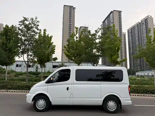 Maxus V80 2023