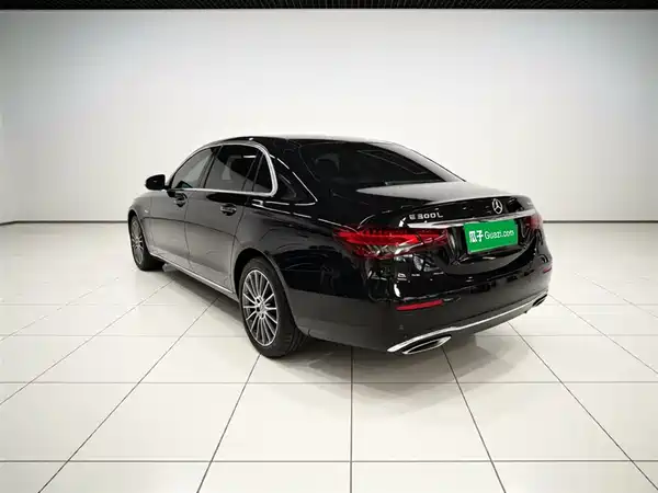 Mercedes-Benz E-Class 2023