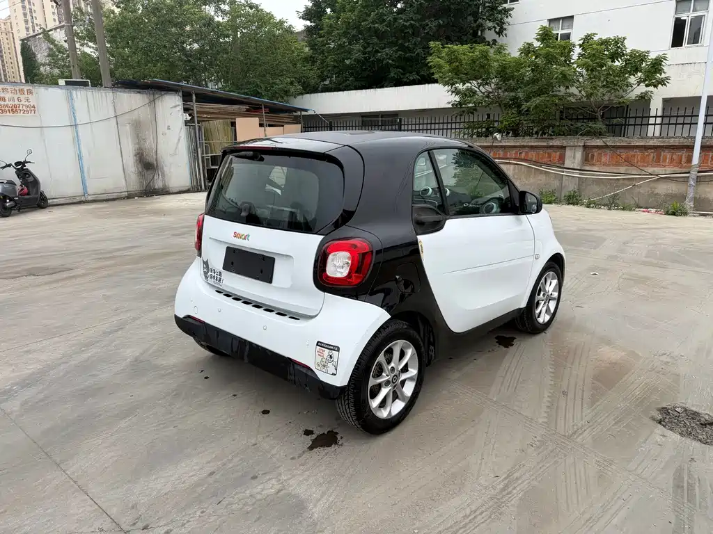 smart Fortwo 2015 — фото 4