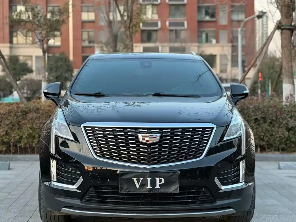 Cadillac XT5 2020 — фото 1