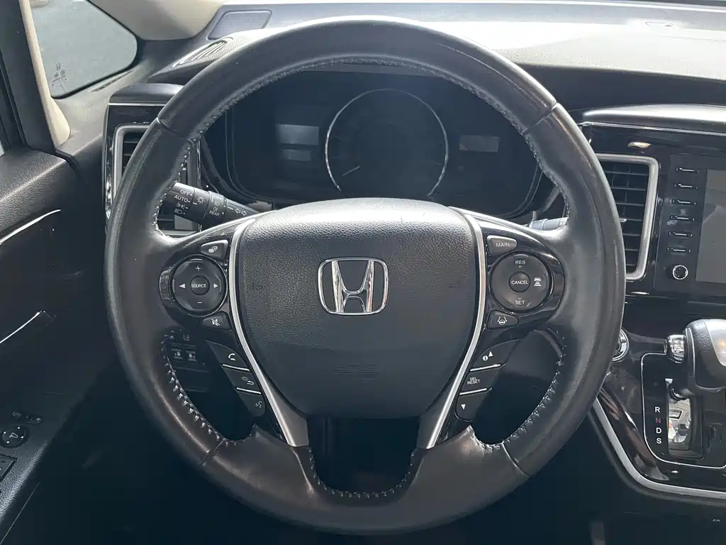 Honda Elysion 2019 — фото 20