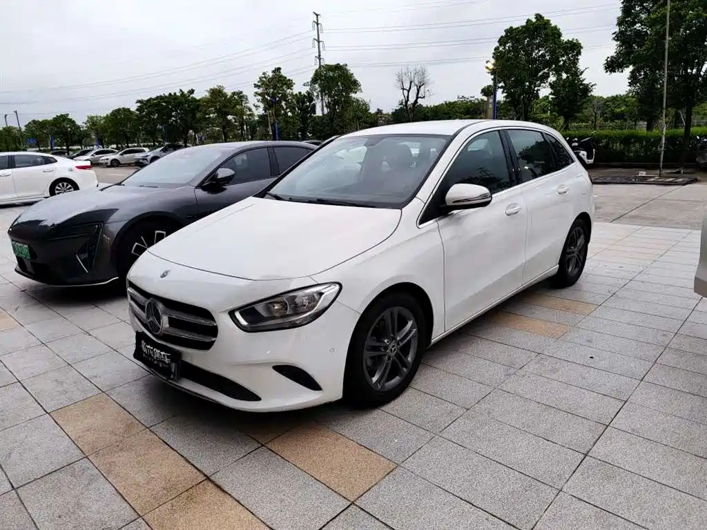 Mercedes-Benz B-Class 2020