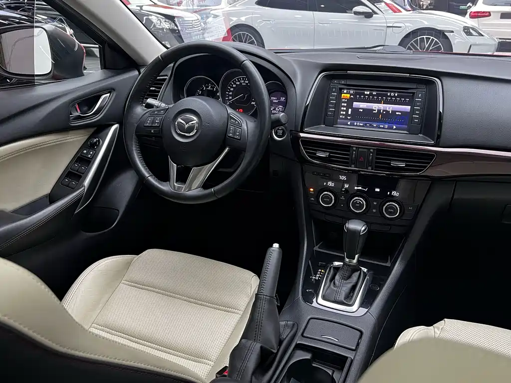 Mazda Atenza 2015 — фото 20