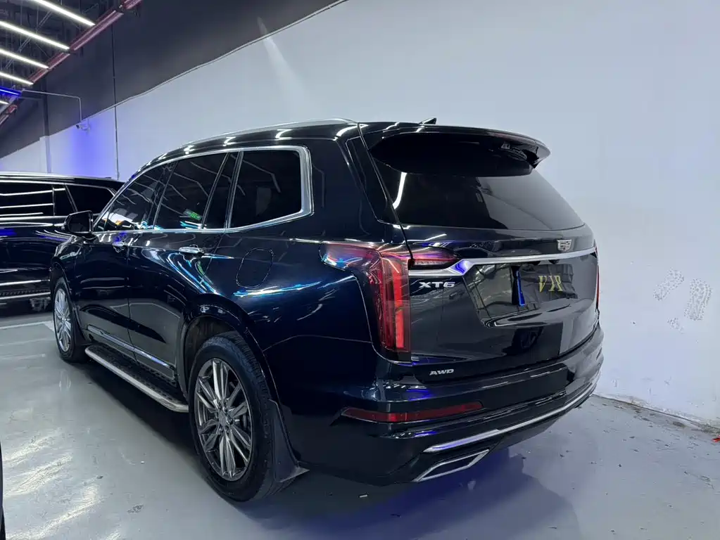 Cadillac XT6 2021 — фото 16