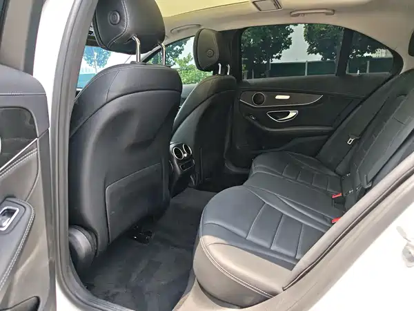 Mercedes-Benz C-Class 2019