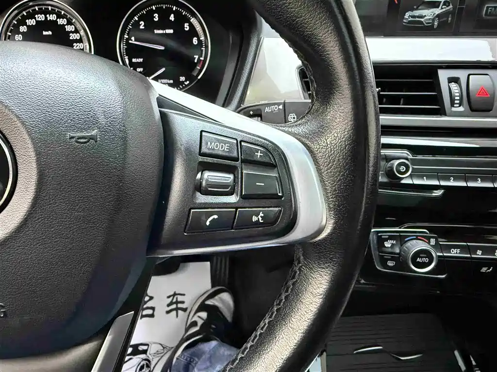 BMW X1 2019 — фото 12