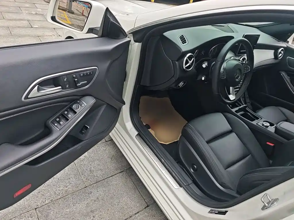 Mercedes-Benz CLA 2016 — фото 16