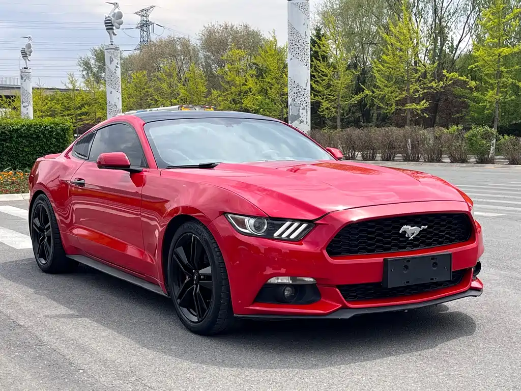 Ford Mustang 2018 — фото 3