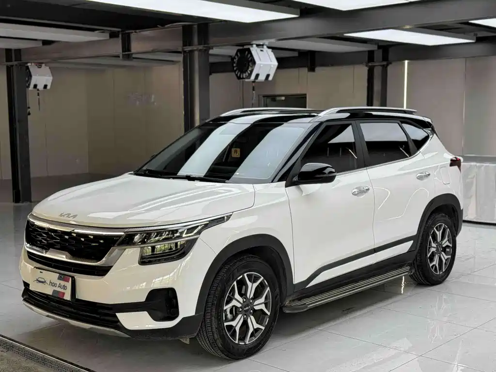 Kia KX3 2021 — фото 1