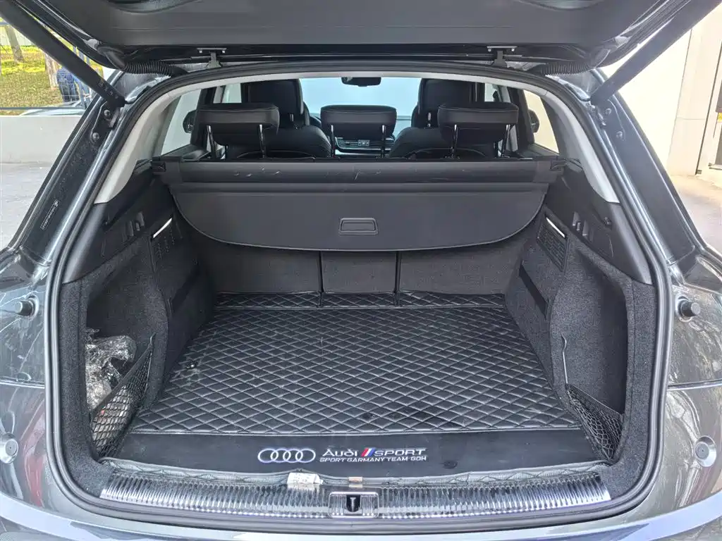 Audi Q5L 2023 — фото 21