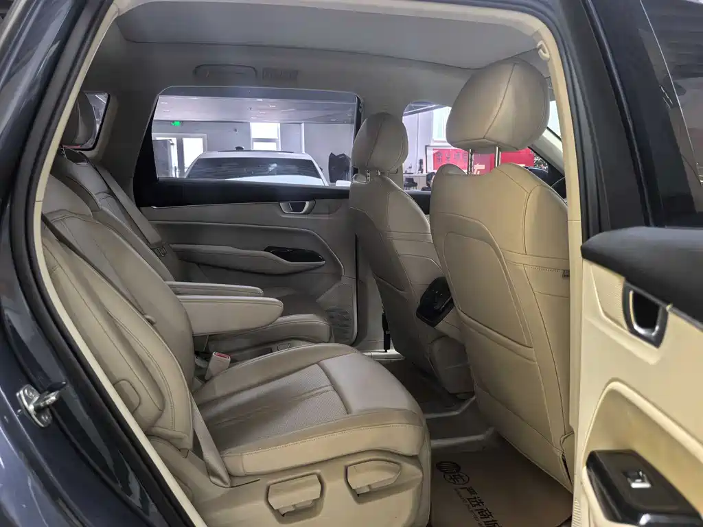 Wuling Victory 2021 — фото 10