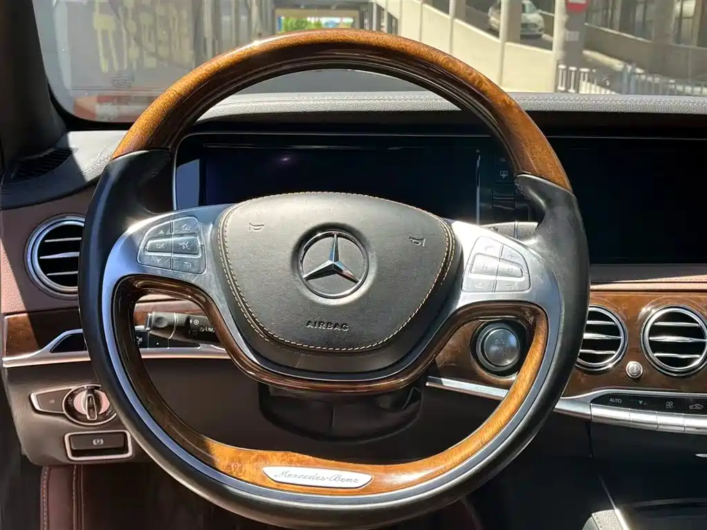 Mercedes-Benz S-Class 2015 — фото 13