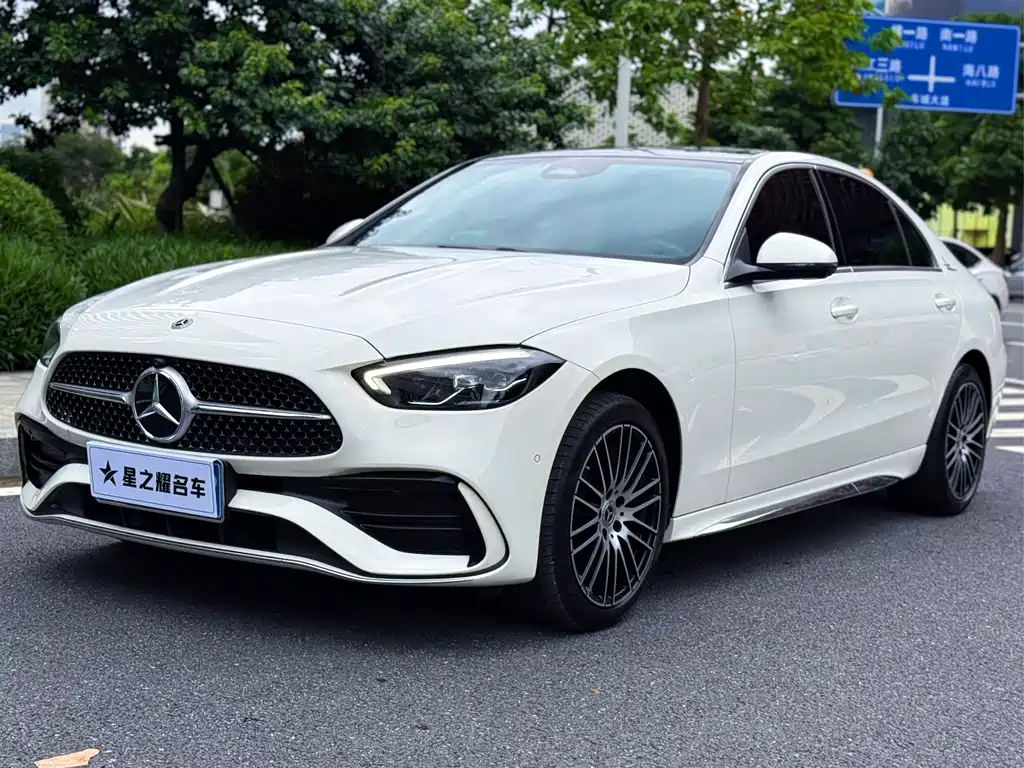 Mercedes-Benz C-Class 2024 — фото 1