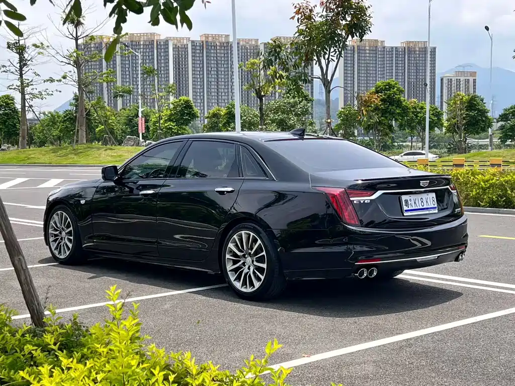Cadillac CT6 2022 — фото 6