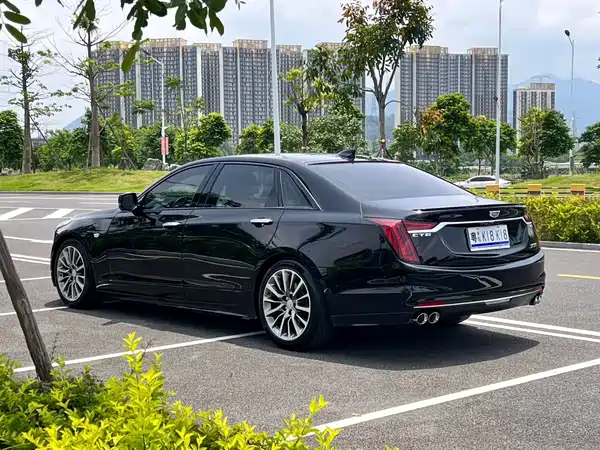 Cadillac CT6 2022