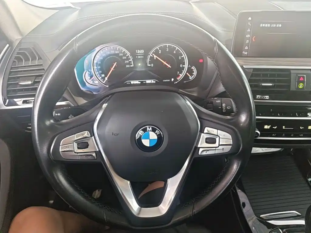 BMW X3 2019 — фото 11